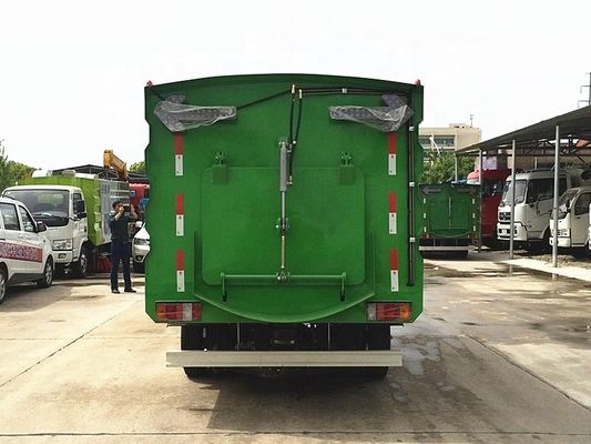 شاحنة مسح الطريق ISUZU 6cbm ، شاحنة مثبتة على شاحنة مسح الطريق يورو 5 4x2