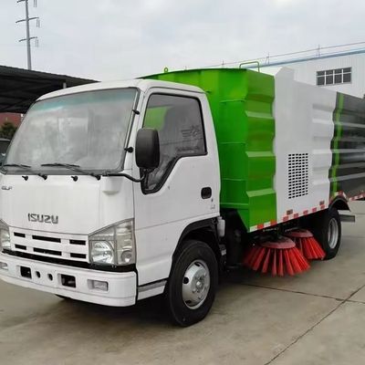 شاحنات ISUZU للأغراض الخاصة شاحنة 3cbm لتنظيف الطرق آلة تنظيف الشوارع المصغرة