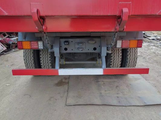 شاحنة الصينوتروك HOWO للطاحونة اليورو 3 6X4 375Hp 20 CBM شاحنة تيبر 40 طن