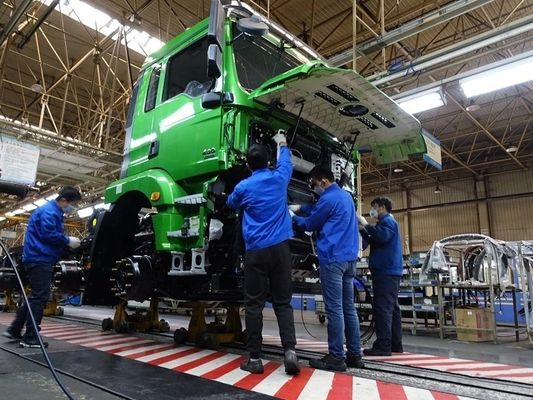 شاكمان F2000 F3000 H3000 X3000 جرار مقطورة سحب رأس شاحنة 40 60 80 100 طن