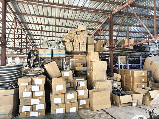 قطع غيار شاحنات شاكمان M3000/X3000 قفل وكابل DZ14251110080 مقعد قفل وتجميع عصا رباط أصلي
