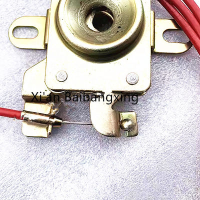 قطع غيار شاحنات شاكمان M3000/X3000 قفل وكابل DZ14251110080 مقعد قفل وتجميع عصا رباط أصلي